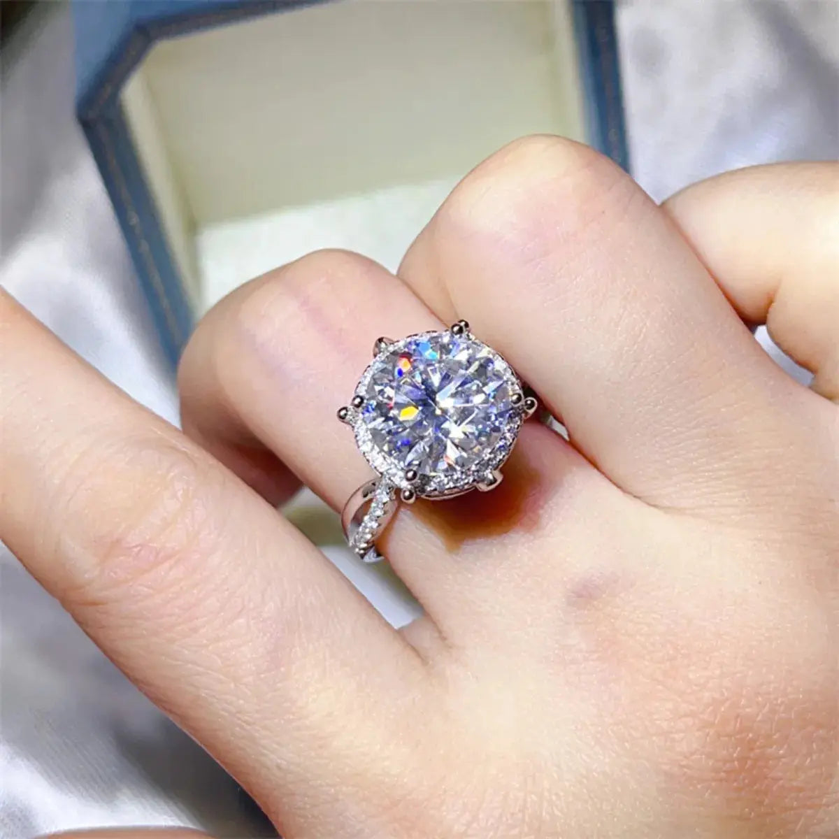5 Carat Round Cut Moissanite Engagement Ring - SmileBen