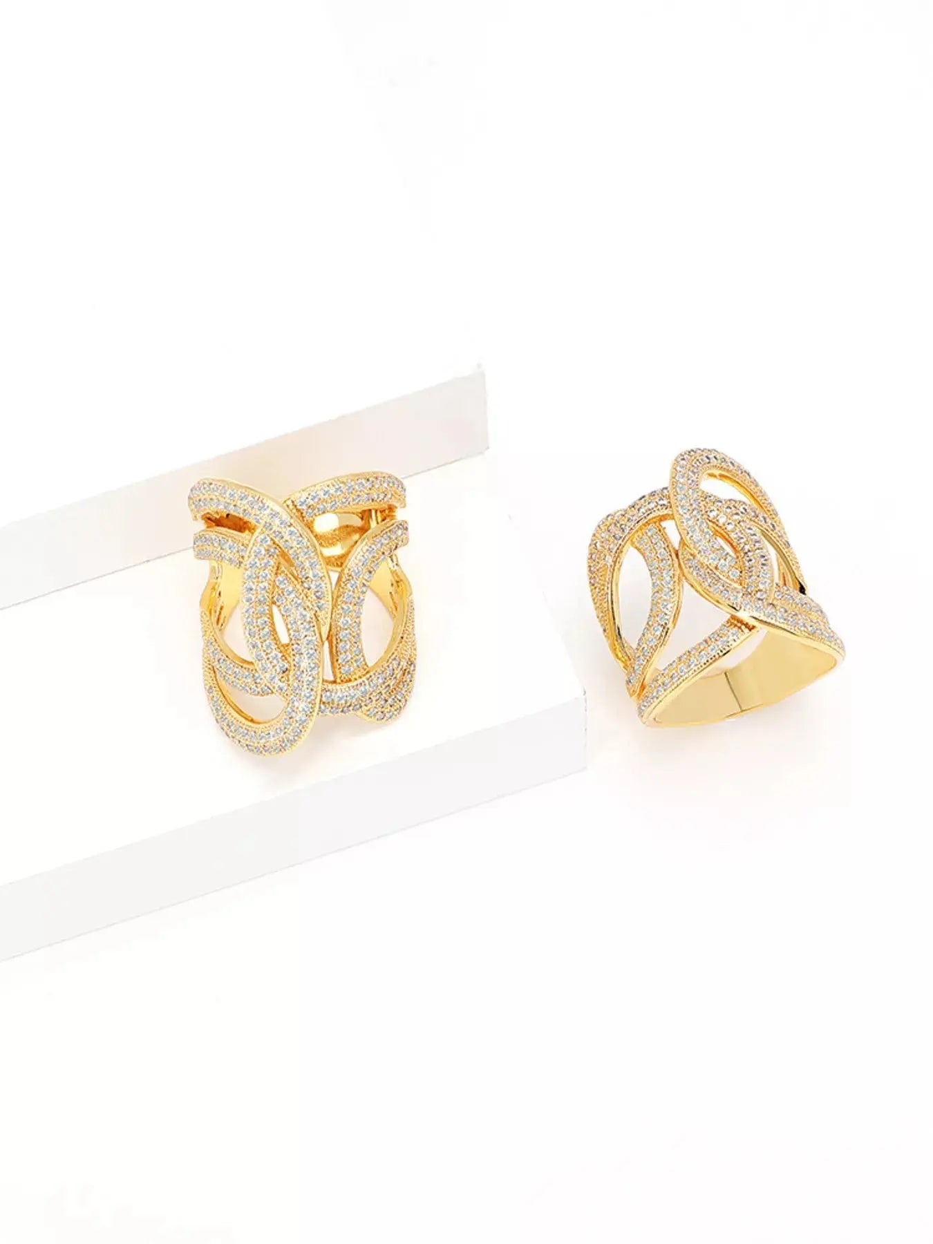 18K Gold-Plated Zircon Interwoven Ring - SmileBen