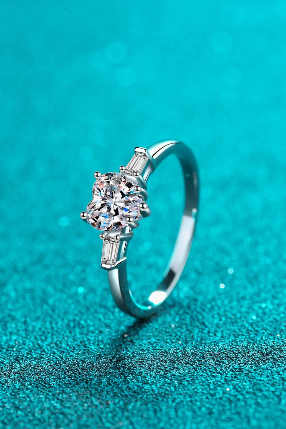 1.2 Carat Moissanite Heart Ring - SmileBen