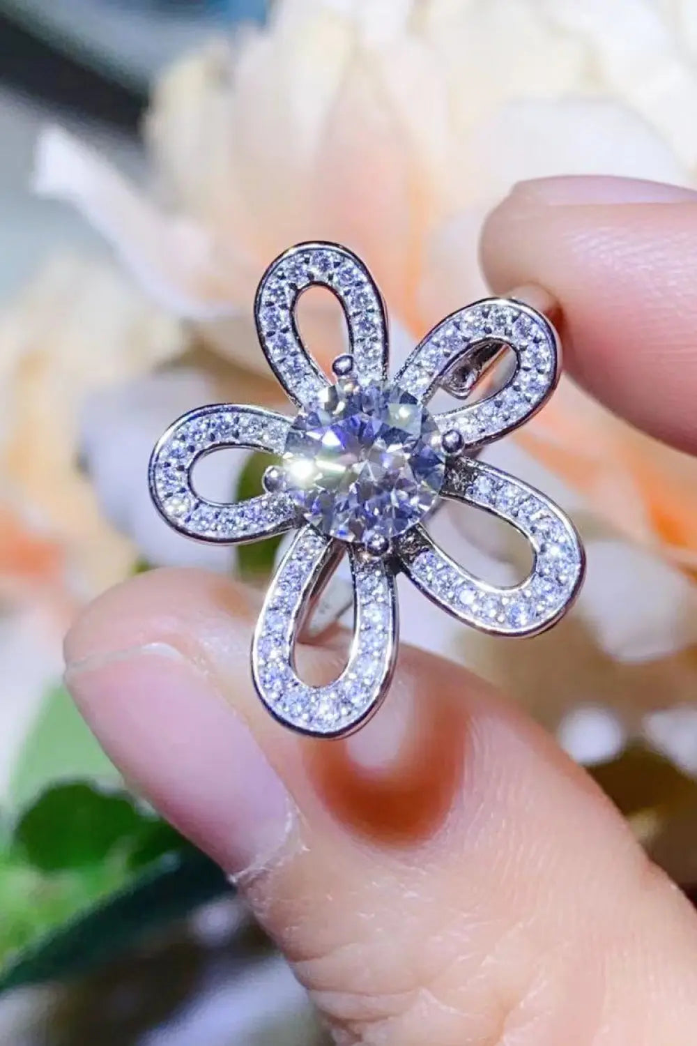 1 Carat Moissanite Flower-Shape Open Ring - SmileBen