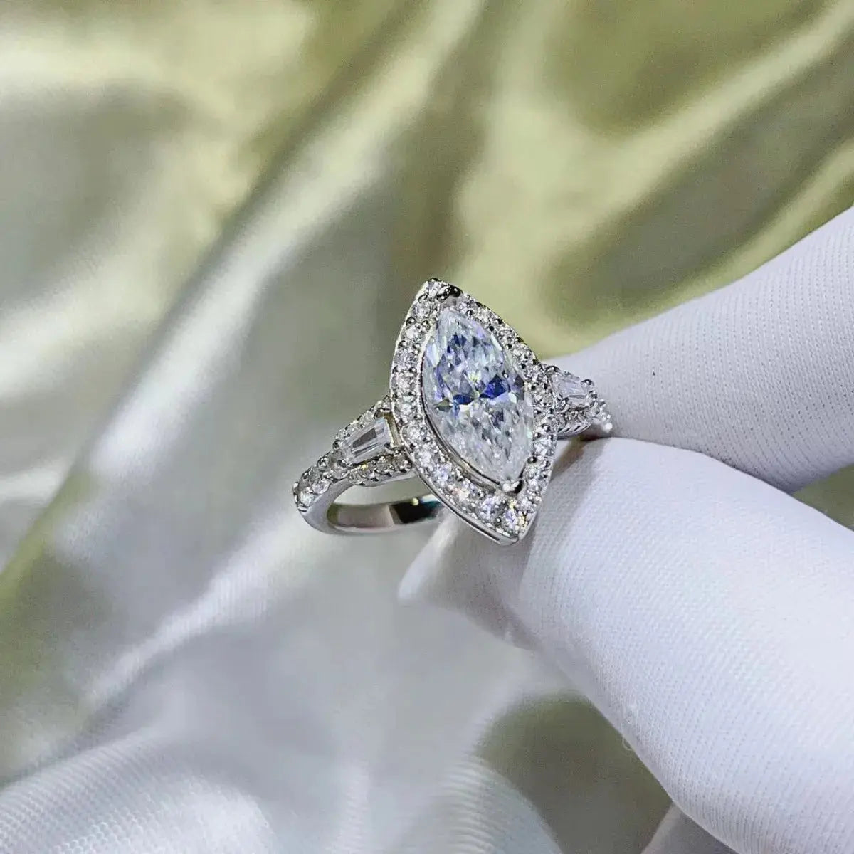 2 Carat Moissanite 925 Sterling Silver Ring - SmileBen