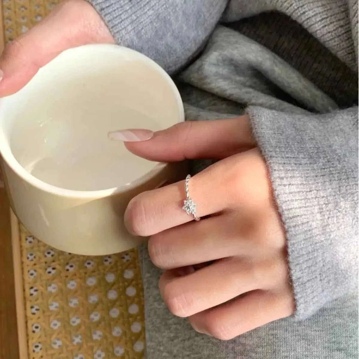 925 Sterling Silver Zircon Flower Open Ring - SmileBen
