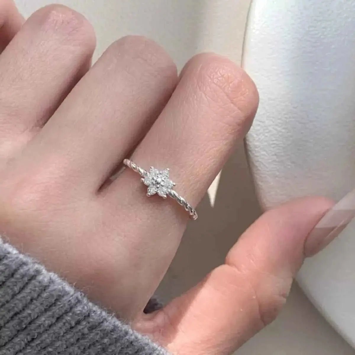925 Sterling Silver Zircon Flower Open Ring - SmileBen