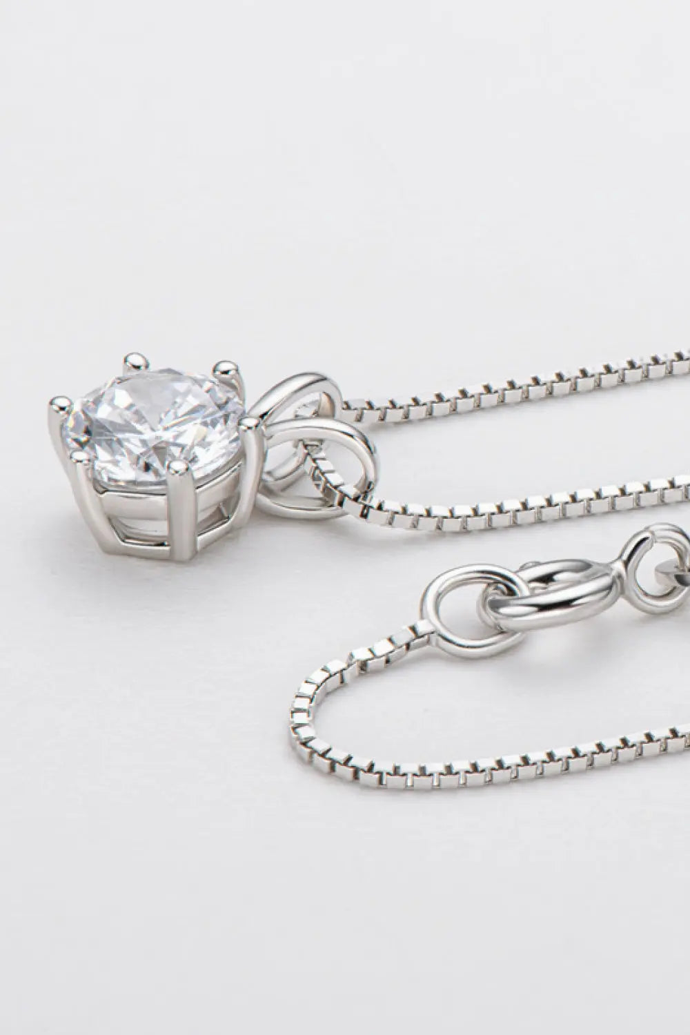 925 Sterling Silver 1 Carat Moissanite Pendant Necklace - SmileBen