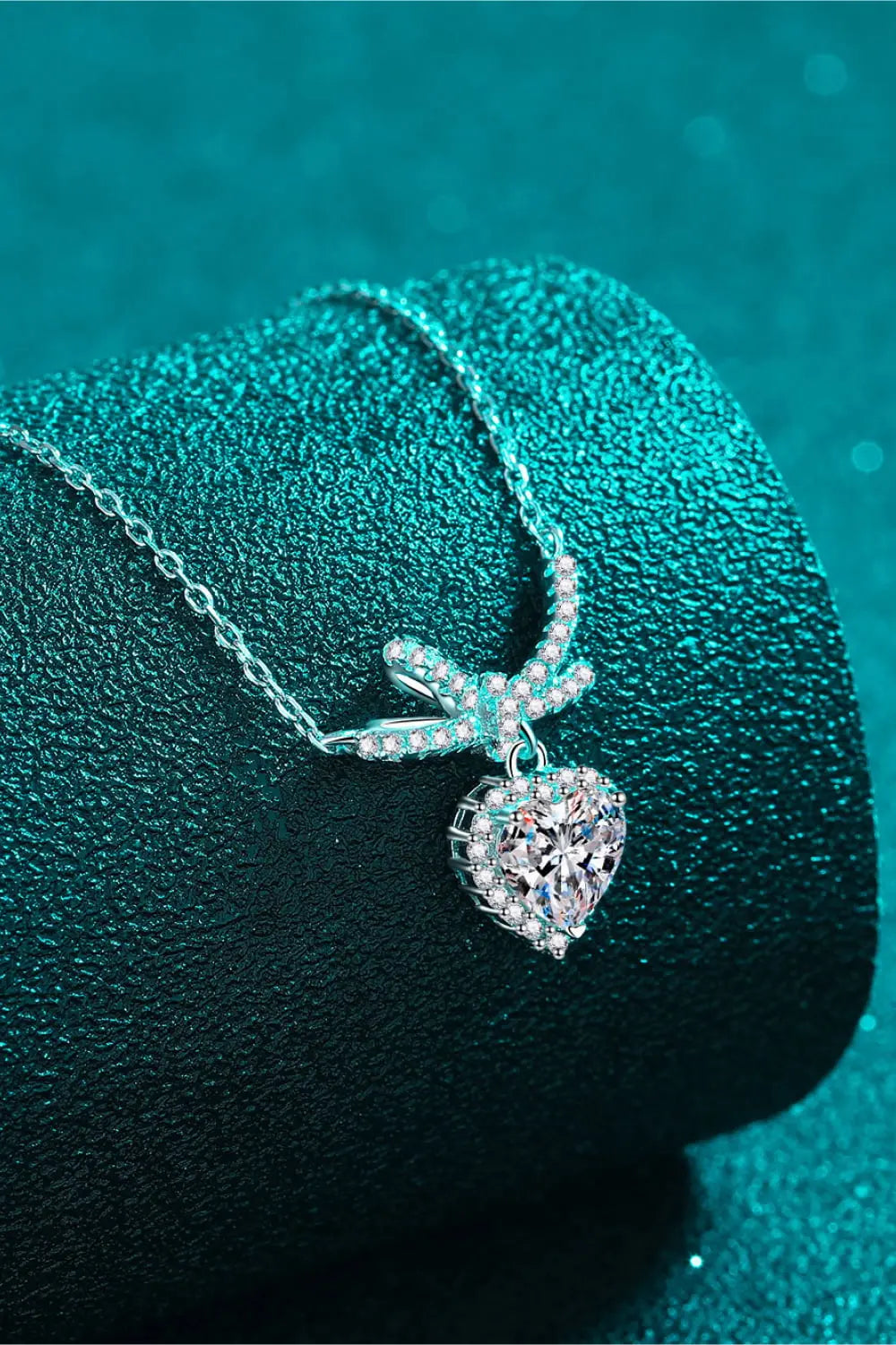1 Carat Moissanite Heart Pendant Necklace - SmileBen
