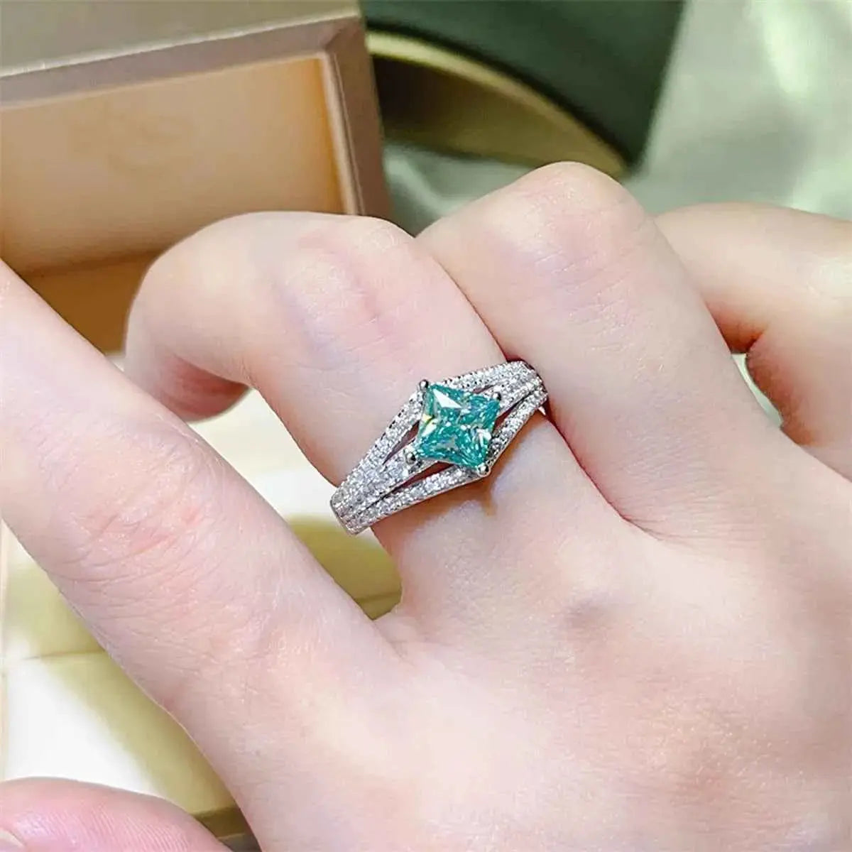 1 Carat Moissanite 925 Sterling Silver Ring