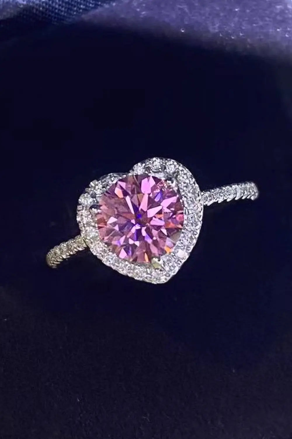 Lifelong Journey 1 Carat Moissanite Heart Ring - SmileBen