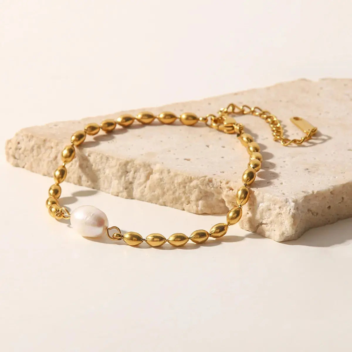 Pearl and Gold Chain Jewelry Set with Necklace and Bracelet - SmileBen