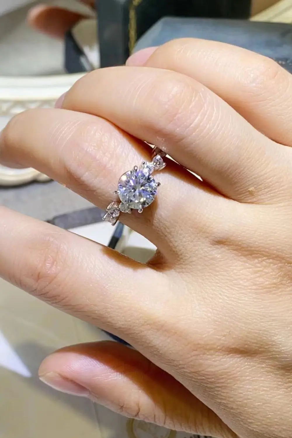 2 Carat Moissanite 925 Sterling Silver Ring - SmileBen