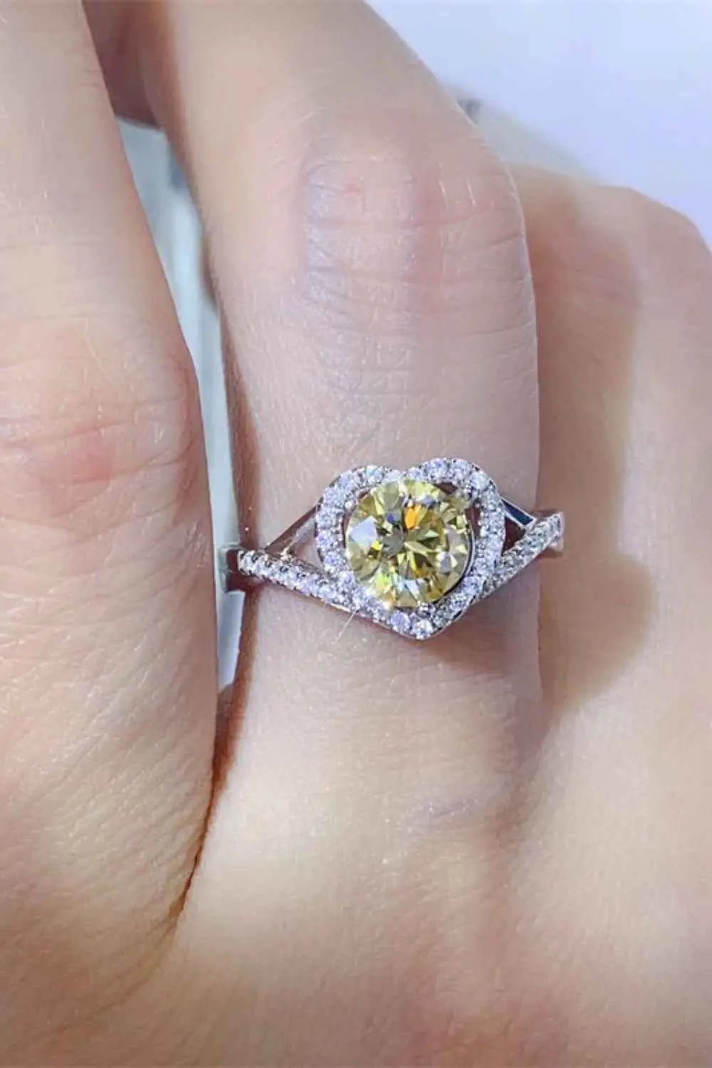 Adored 1 Carat Moissanite 925 Sterling Silver Heart Ring - SmileBen