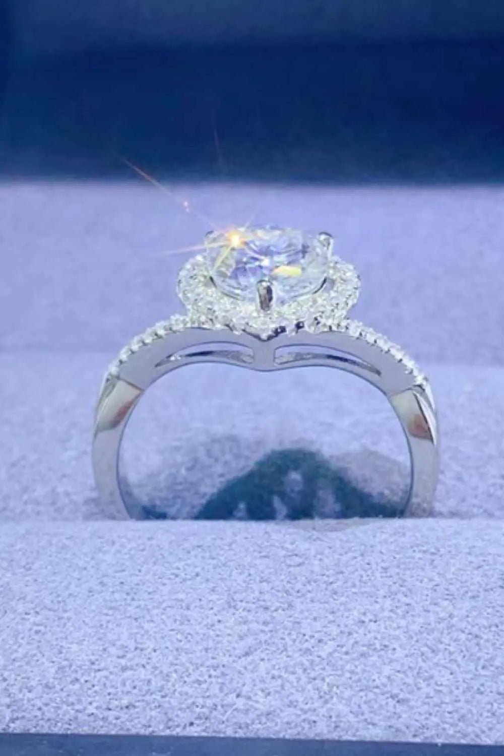 Adored 1 Carat Moissanite 925 Sterling Silver Heart Ring - SmileBen