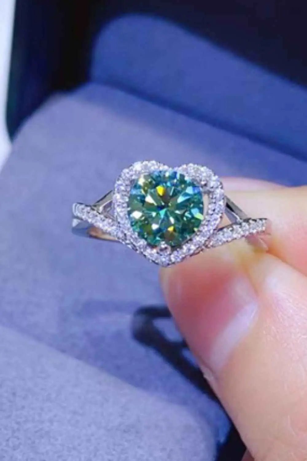 Adored 1 Carat Moissanite 925 Sterling Silver Heart Ring - SmileBen
