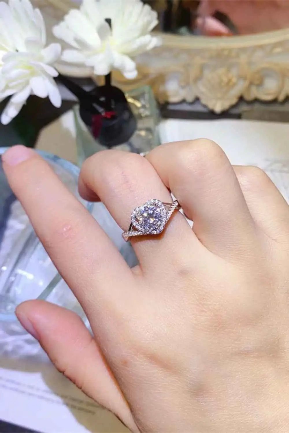 Adored 1 Carat Moissanite 925 Sterling Silver Heart Ring - SmileBen