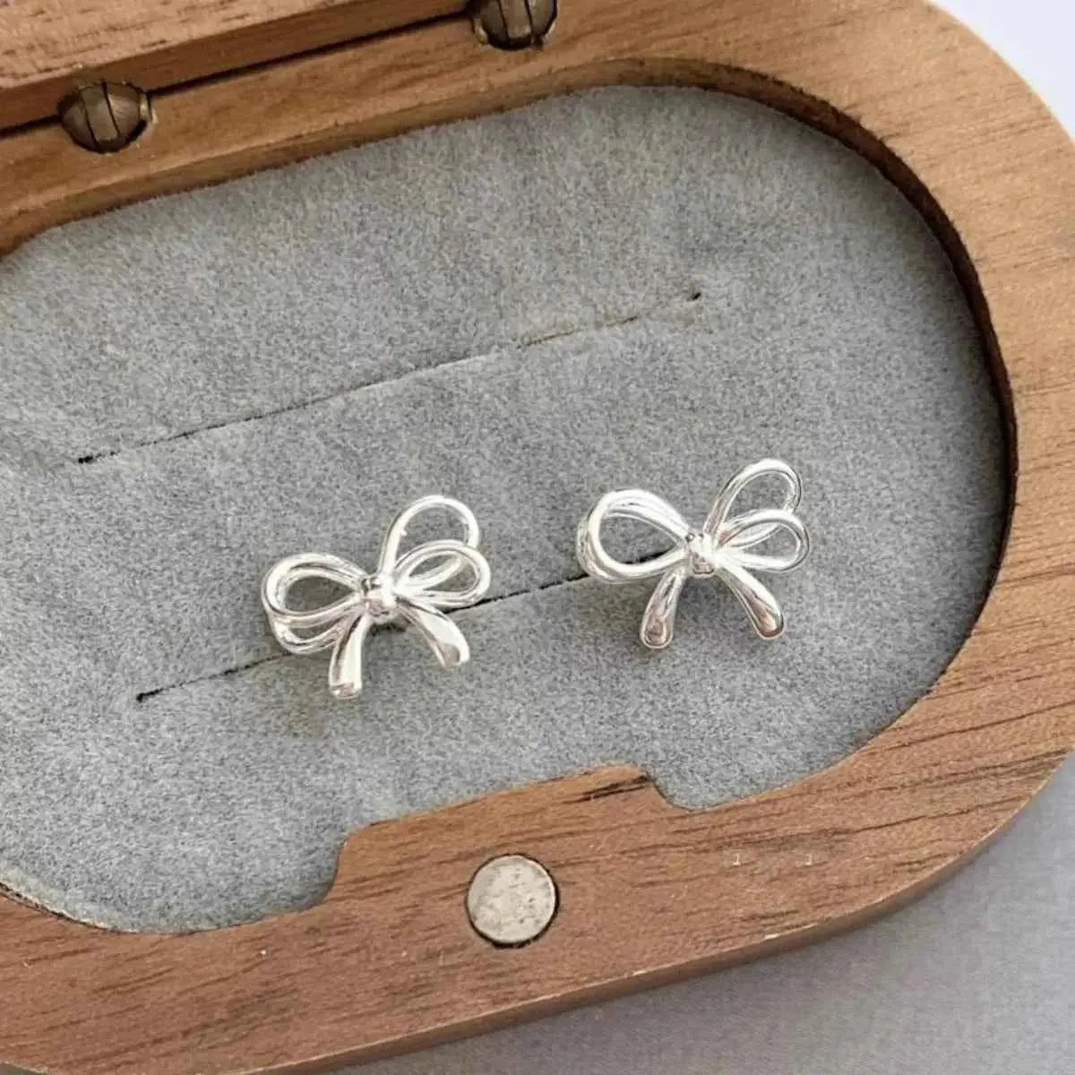 925 Sterling Silver Bow Earrings
