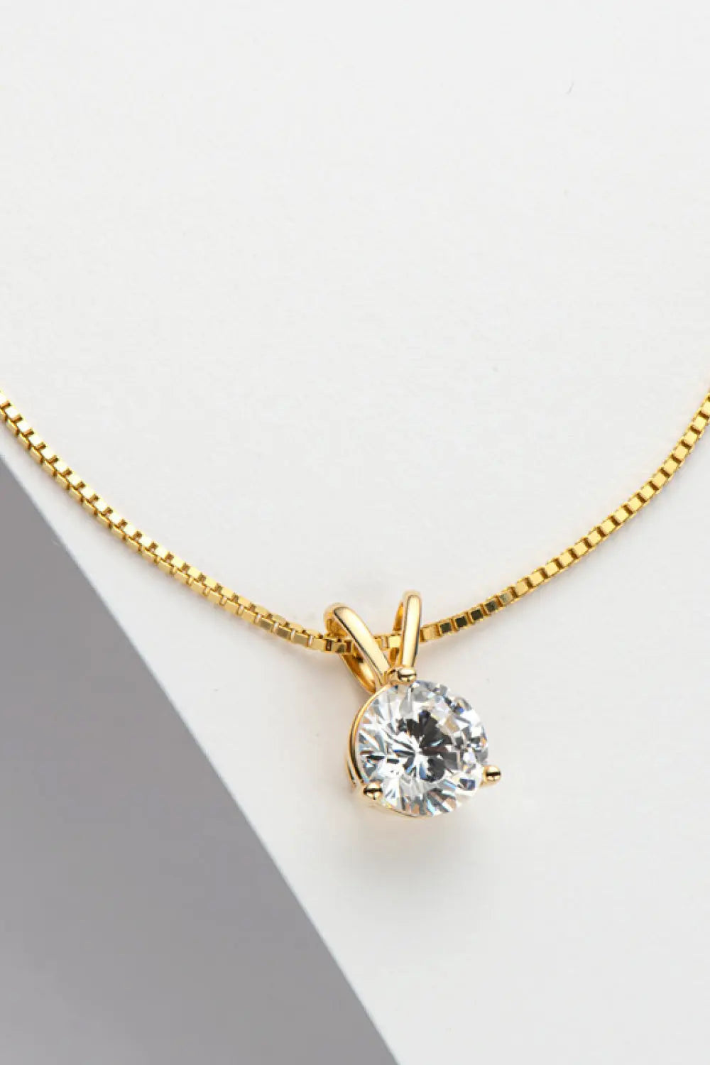 Adored Show Off 1 Carat Moissanite Pendant Necklace - SmileBen
