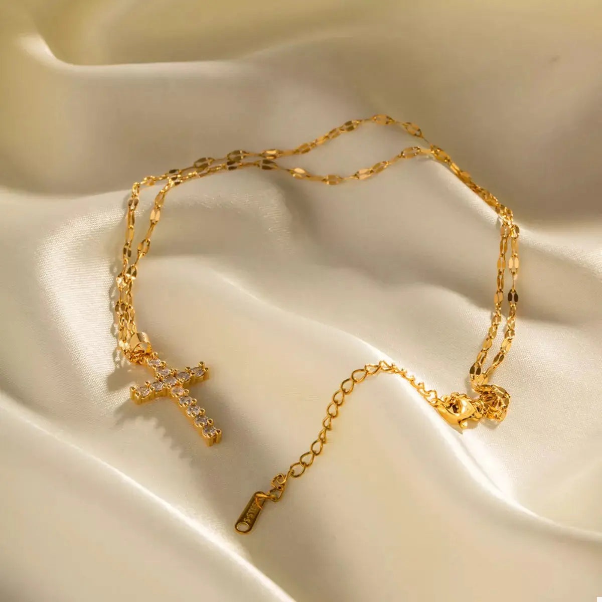 18K Gold-Plated Cross Pendant Necklace - SmileBen