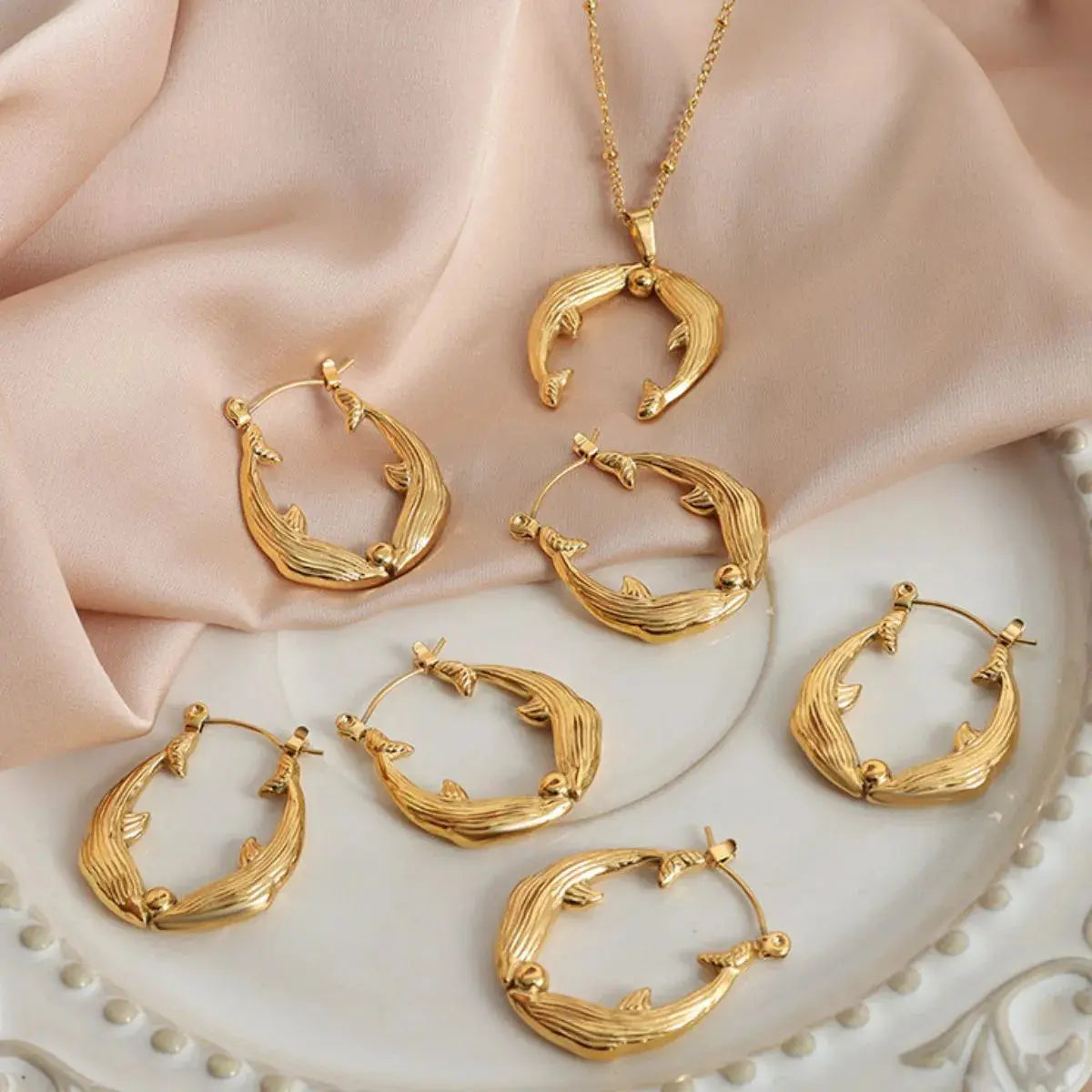 Gold Dolphin Jewelry Set with Necklace and Earrings - SmileBen
