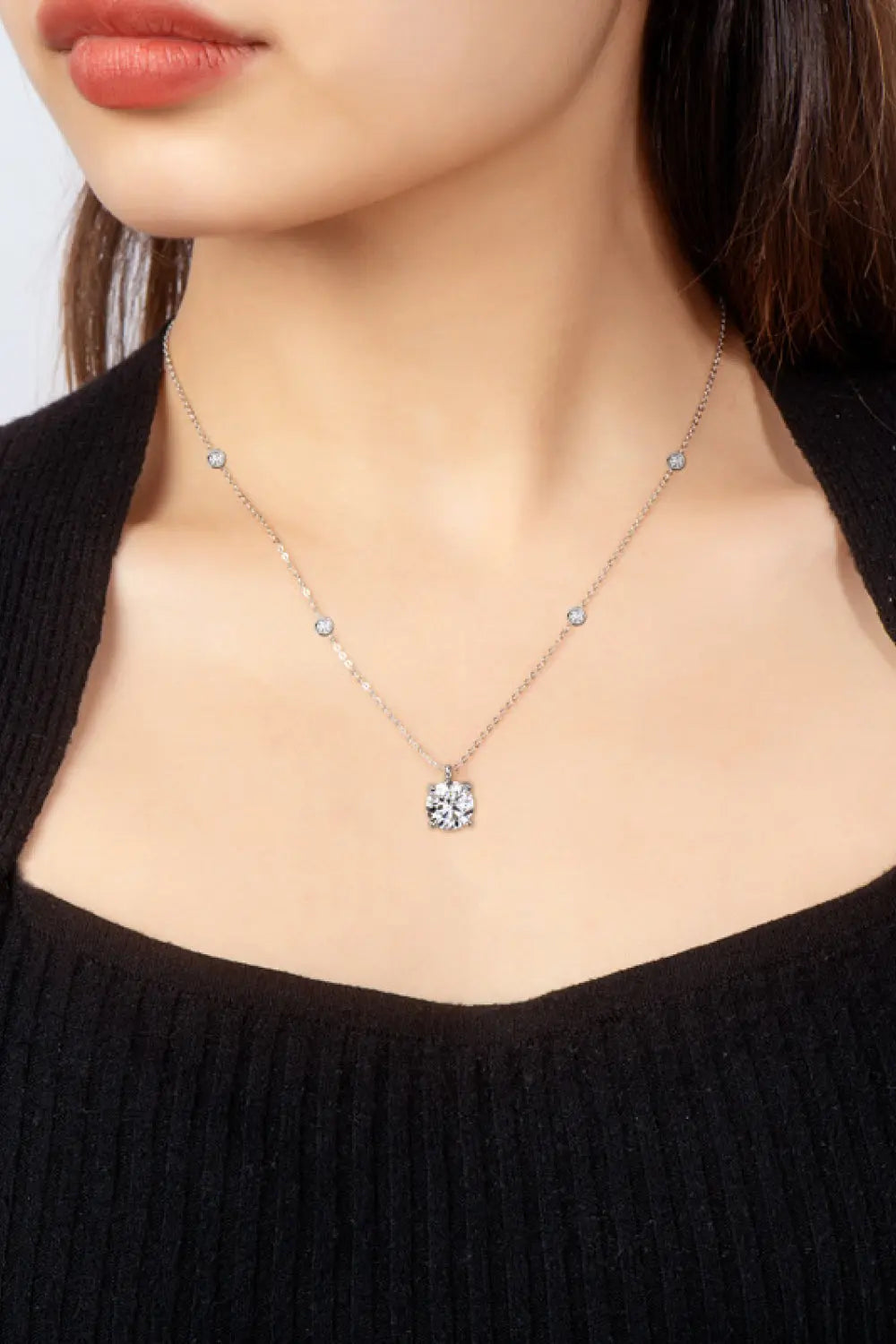 2 Carat Moissanite 4-Prong 925 Sterling Silver Necklace - SmileBen