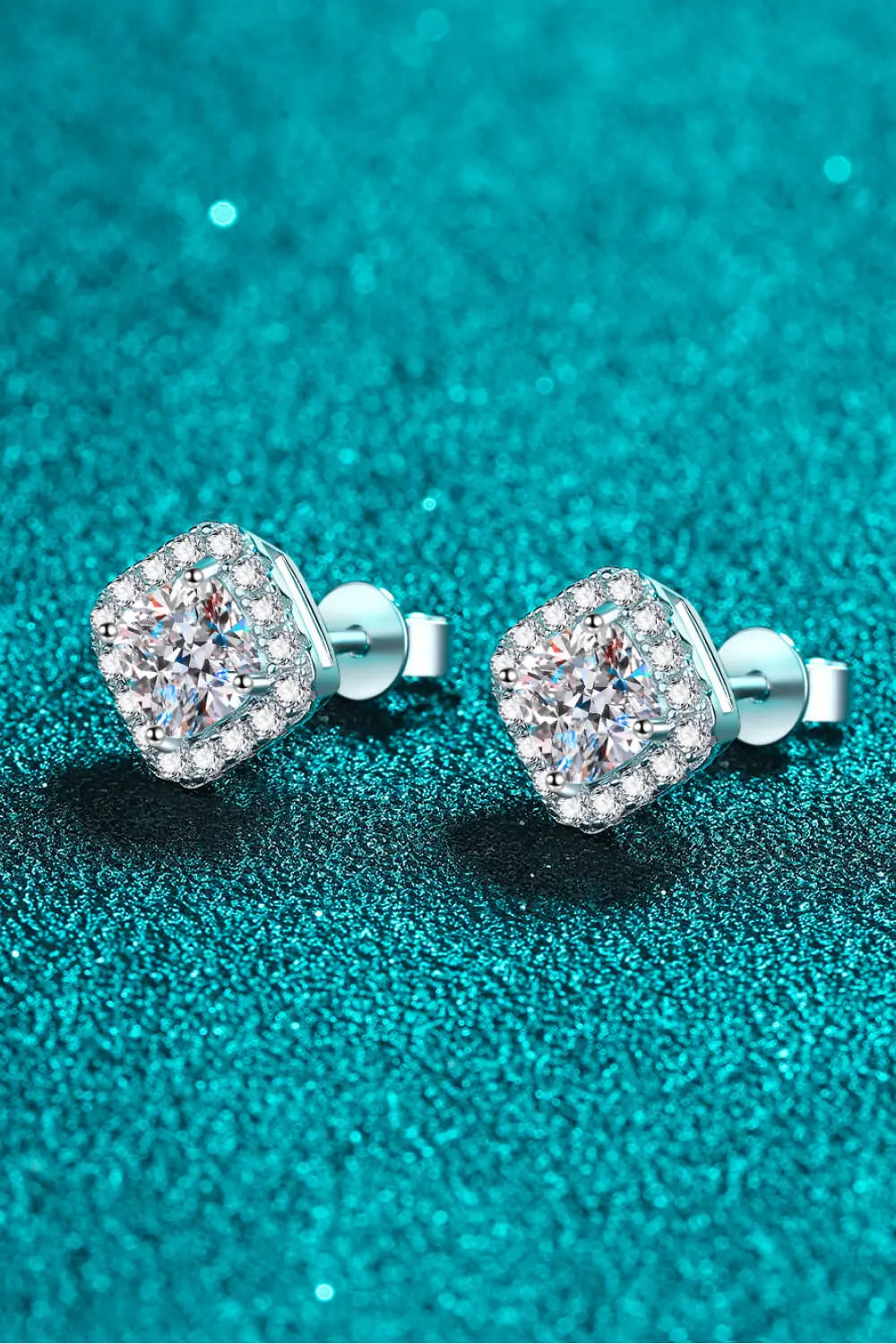 925 Sterling Silver Inlaid 2 Carat Moissanite Square Stud Earrings - SmileBen