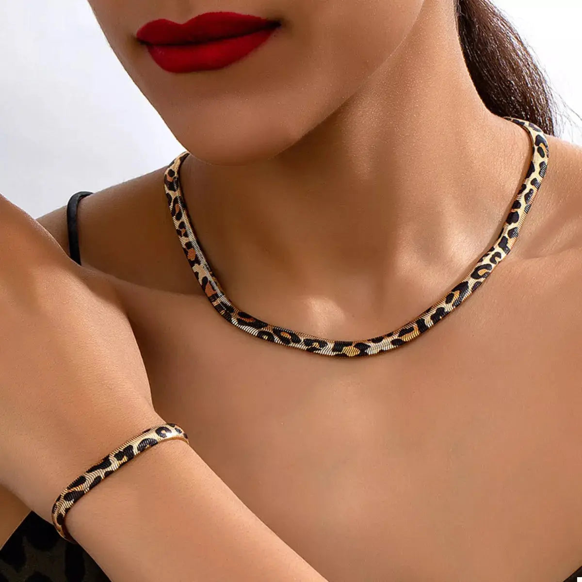 Chunky Leopard Necklace and Bracelet Jewelry Set - SmileBen