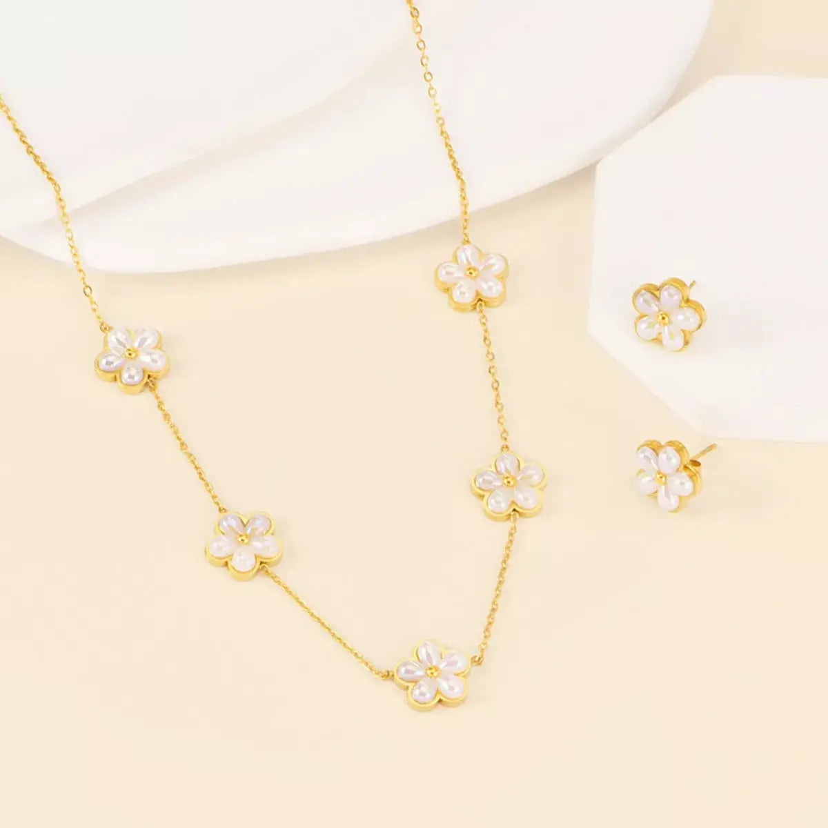 18K Gold-Plated Flower Jewelry Set - SmileBen