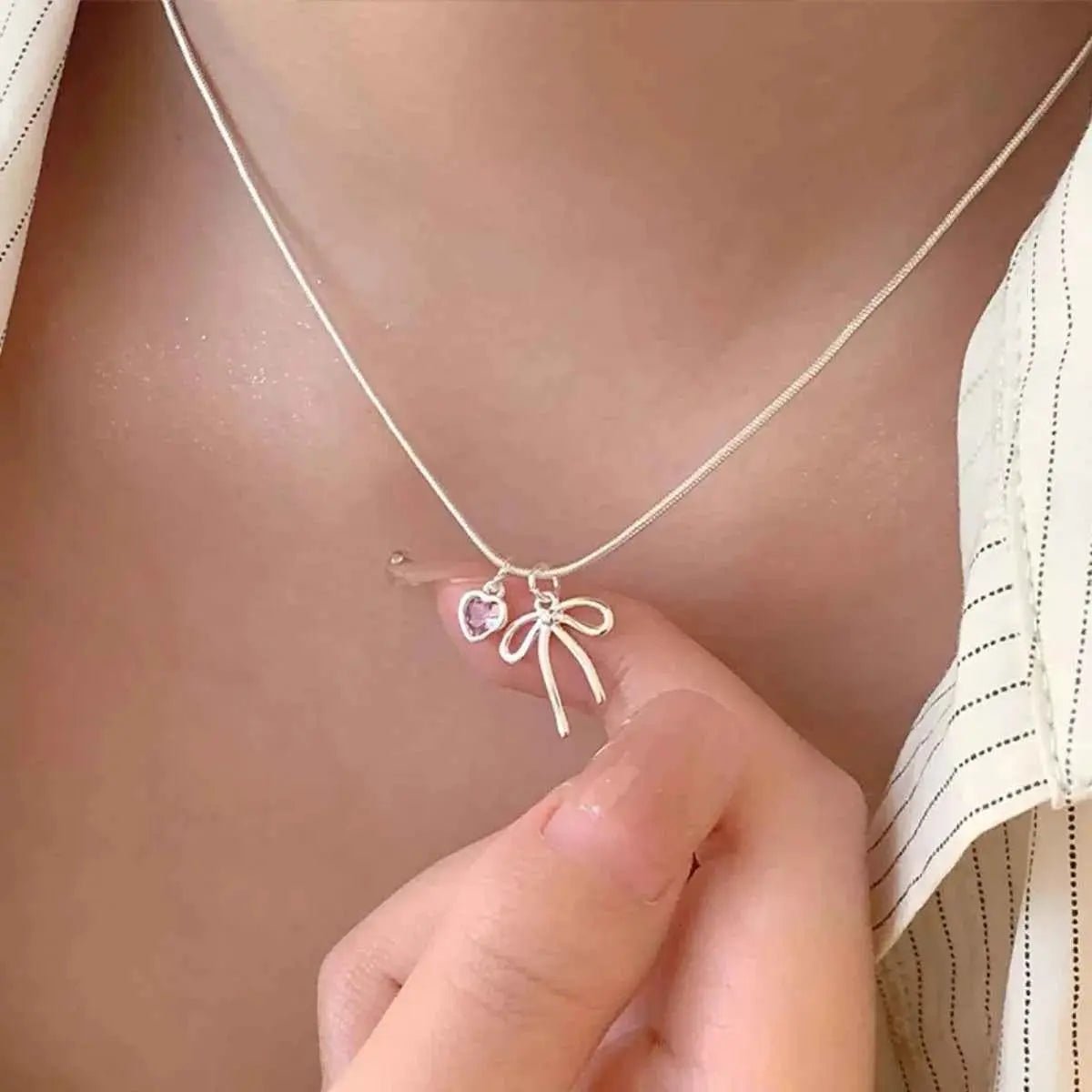 Bow & Heart Pendant Necklace - SmileBen