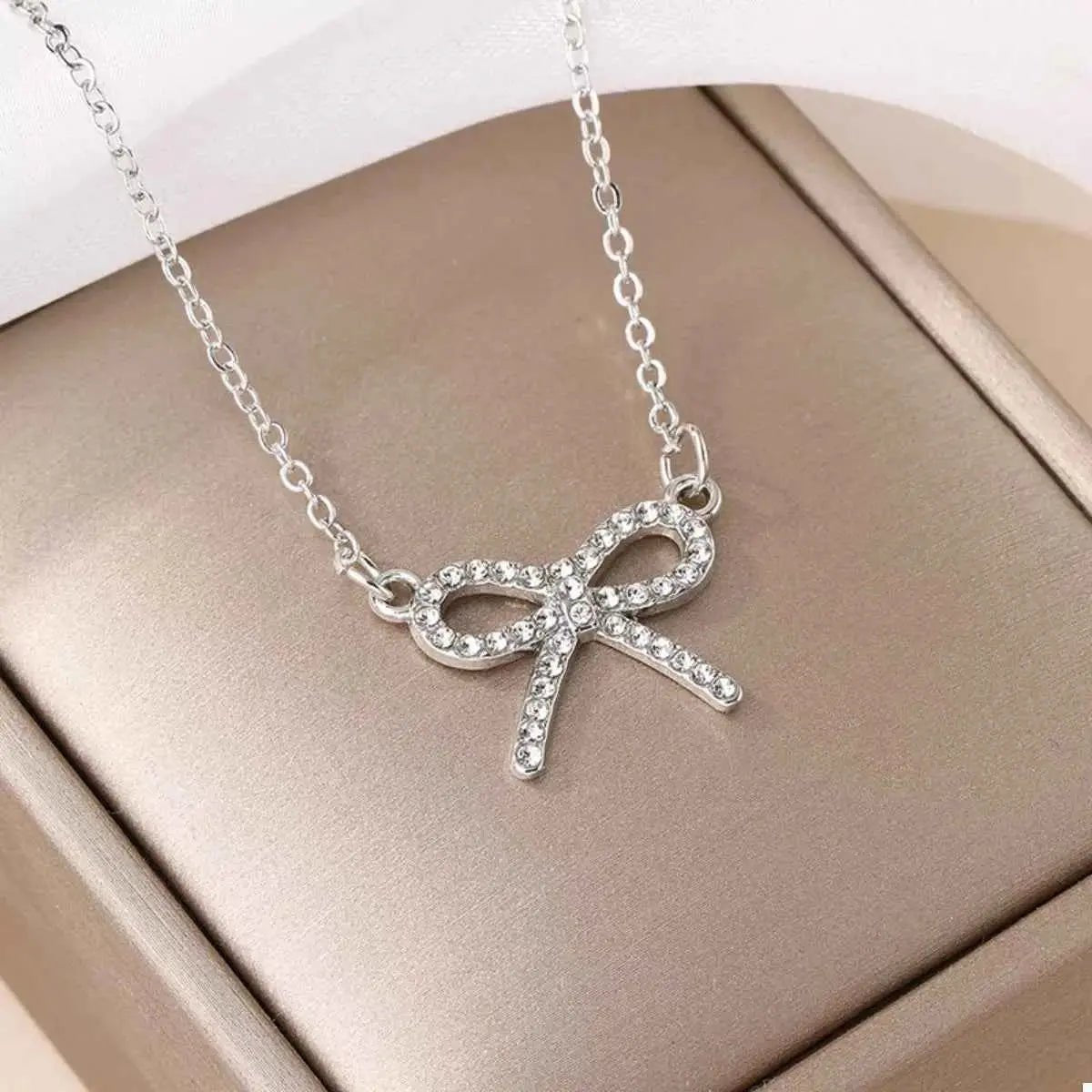 Bowknot Pendant Necklace - SmileBen