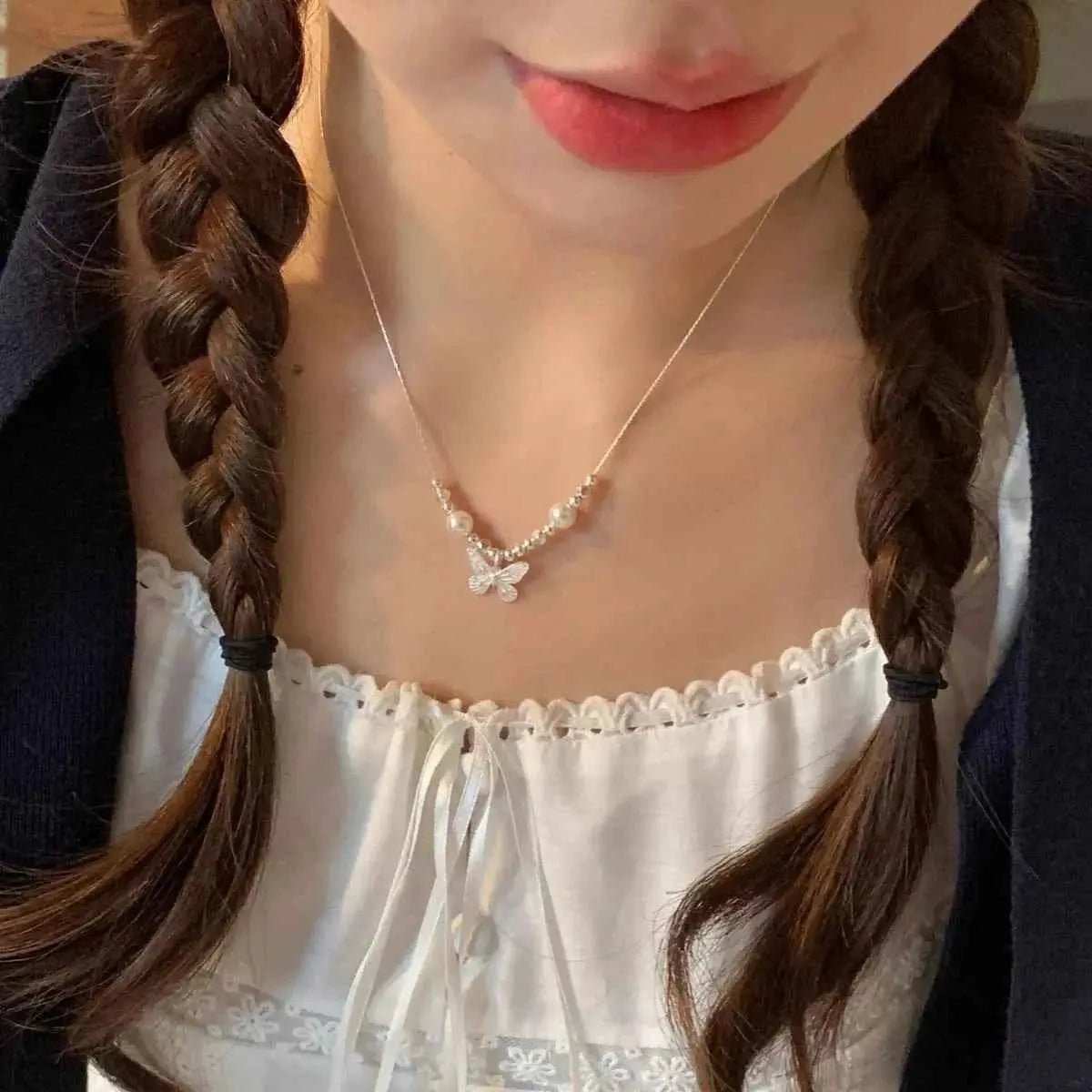 Butterfly Pearl Pendant Necklace - SmileBen