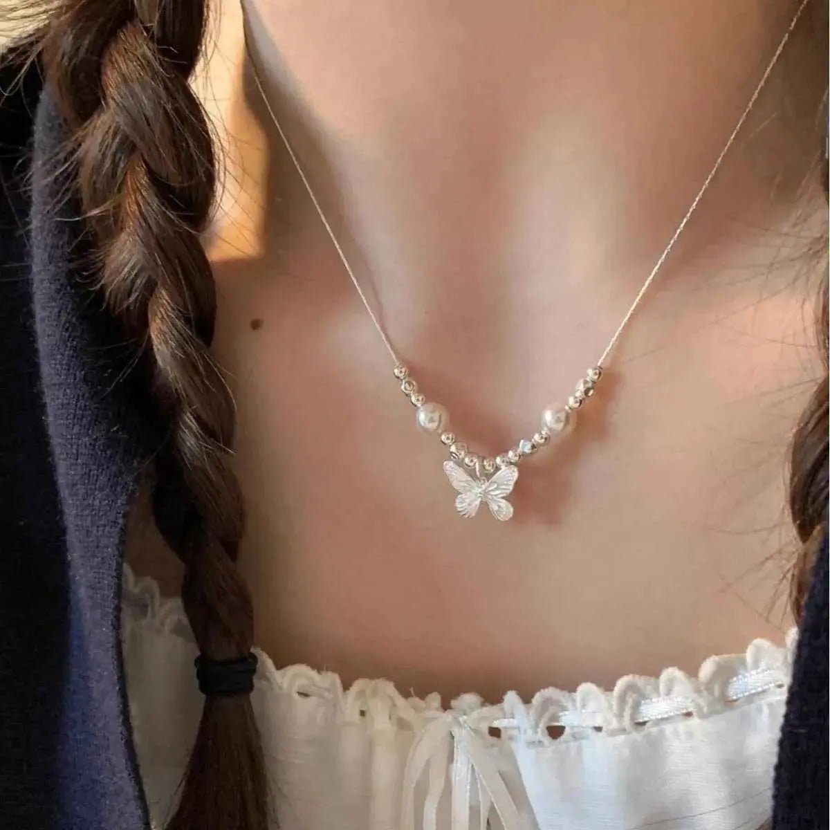 Butterfly Pearl Pendant Necklace - SmileBen