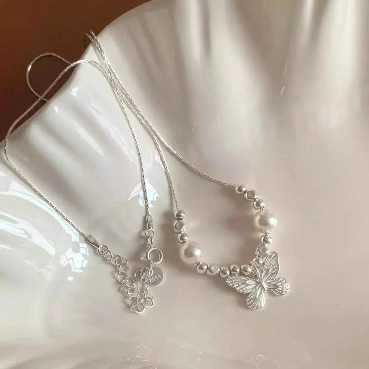 Butterfly Pearl Pendant Necklace - SmileBen
