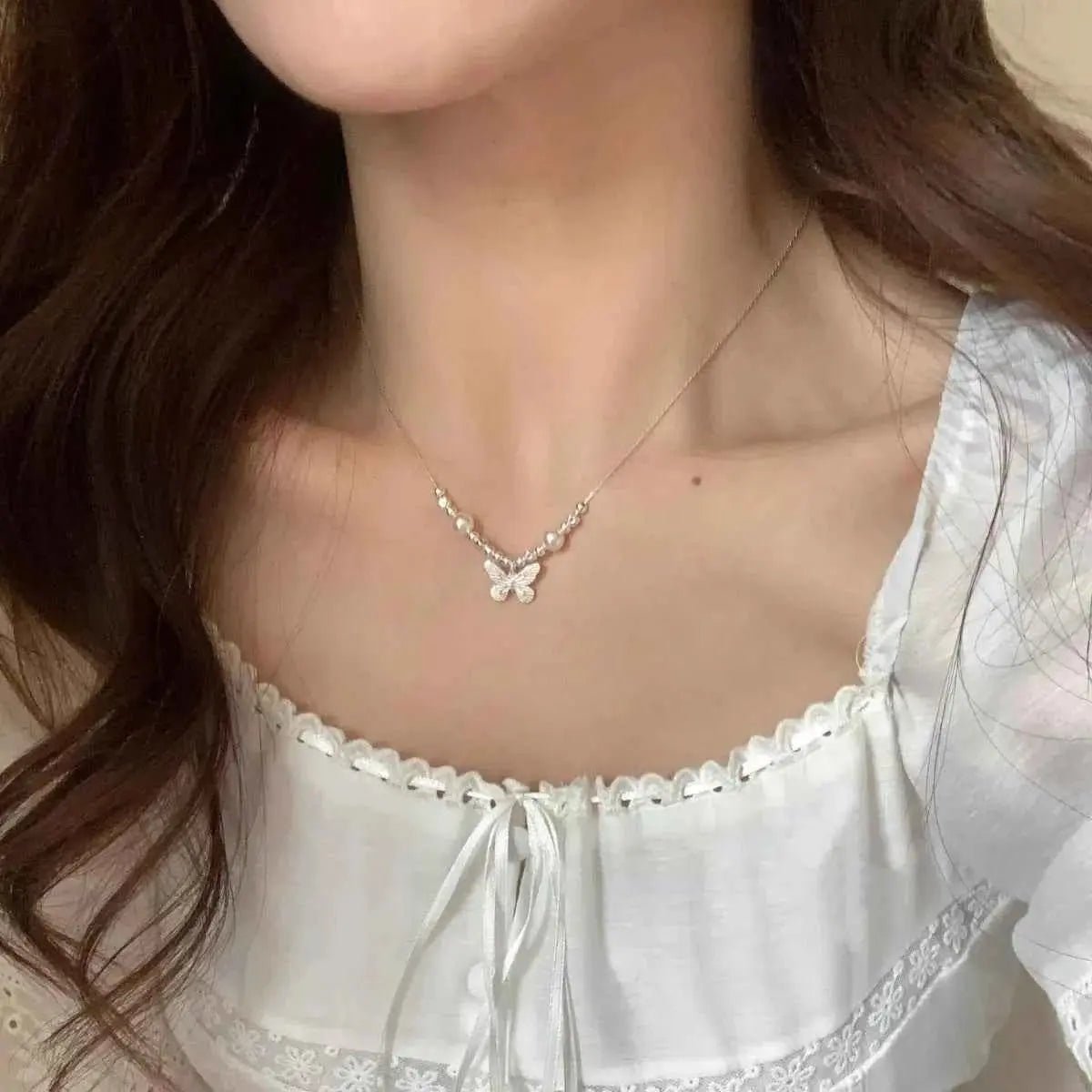 Butterfly Pearl Pendant Necklace - SmileBen