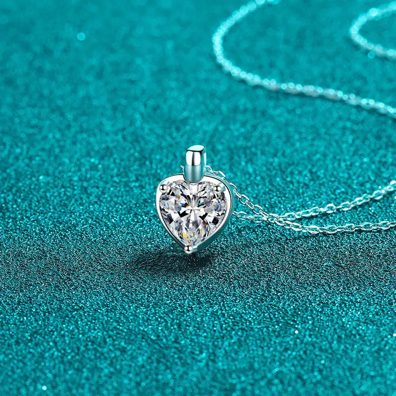 2 Carat Moissanite 925 Sterling Silver Heart Shape Necklace - SmileBen