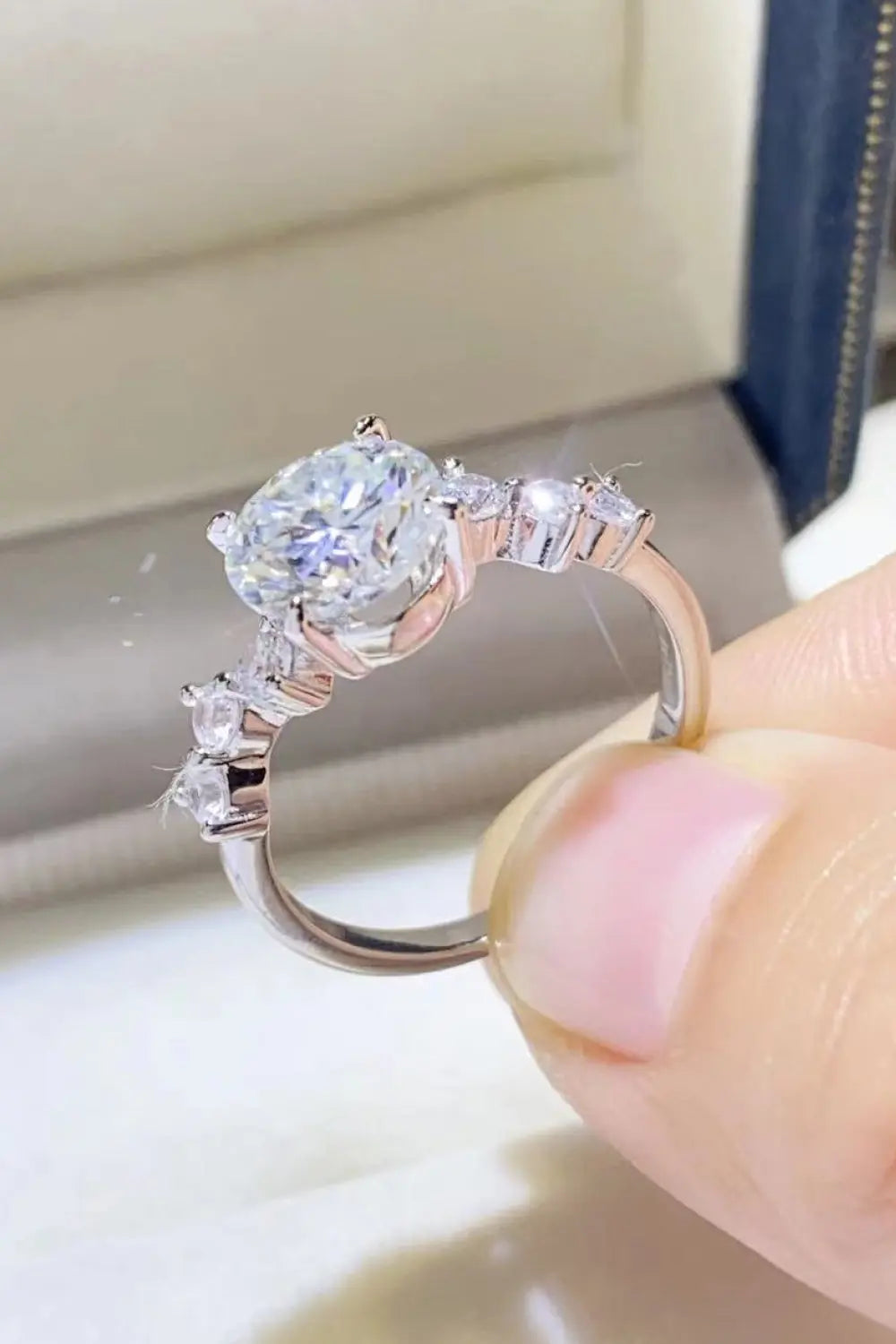 2 Carat Moissanite 925 Sterling Silver Ring - SmileBen