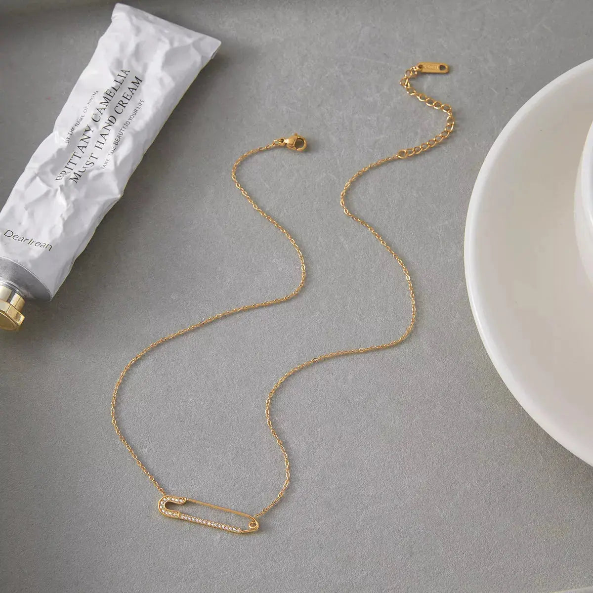 18K Gold-Plated Paperclip Necklace - SmileBen