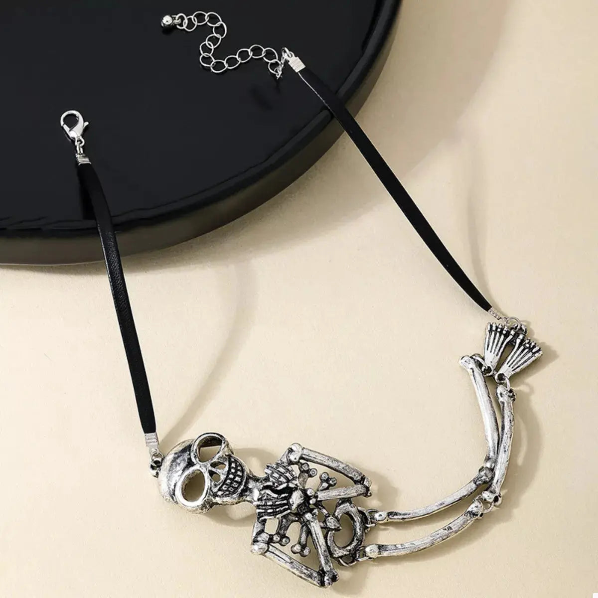 Alloy Skull Necklace and Bracelet Jewelry Set - SmileBen