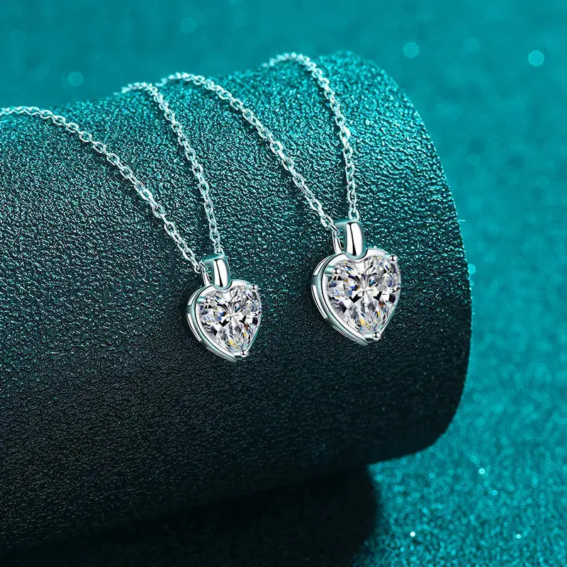 2 Carat Moissanite 925 Sterling Silver Heart Shape Necklace - SmileBen