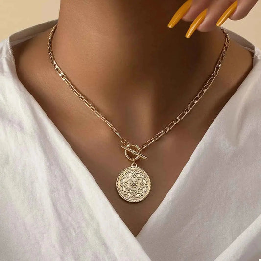 Chain Link Necklace with Vintage Coin Pendant - SmileBen