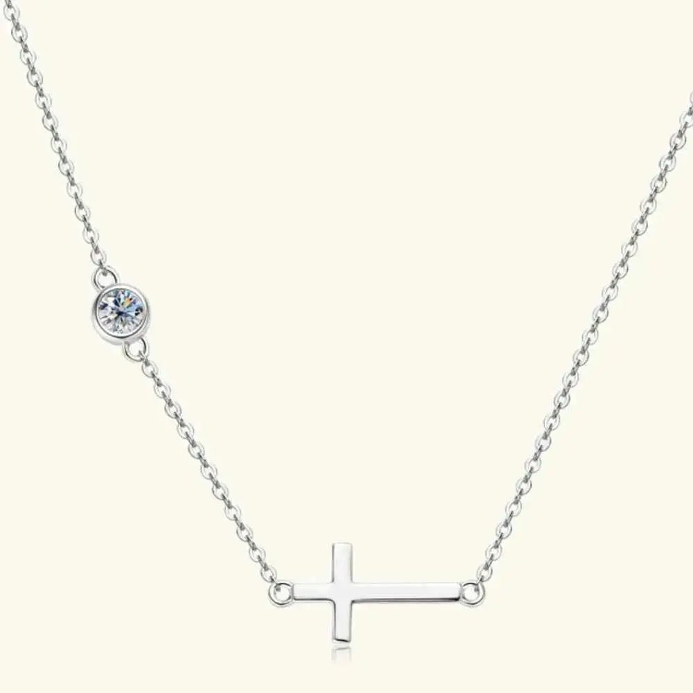 Cross 925 Sterling Silver Moissanite Necklace - SmileBen