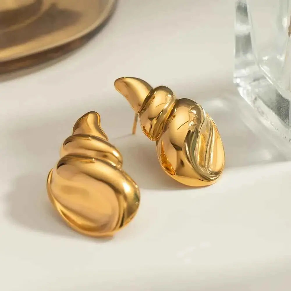 18K Gold-Plated Conch Earrings - SmileBen