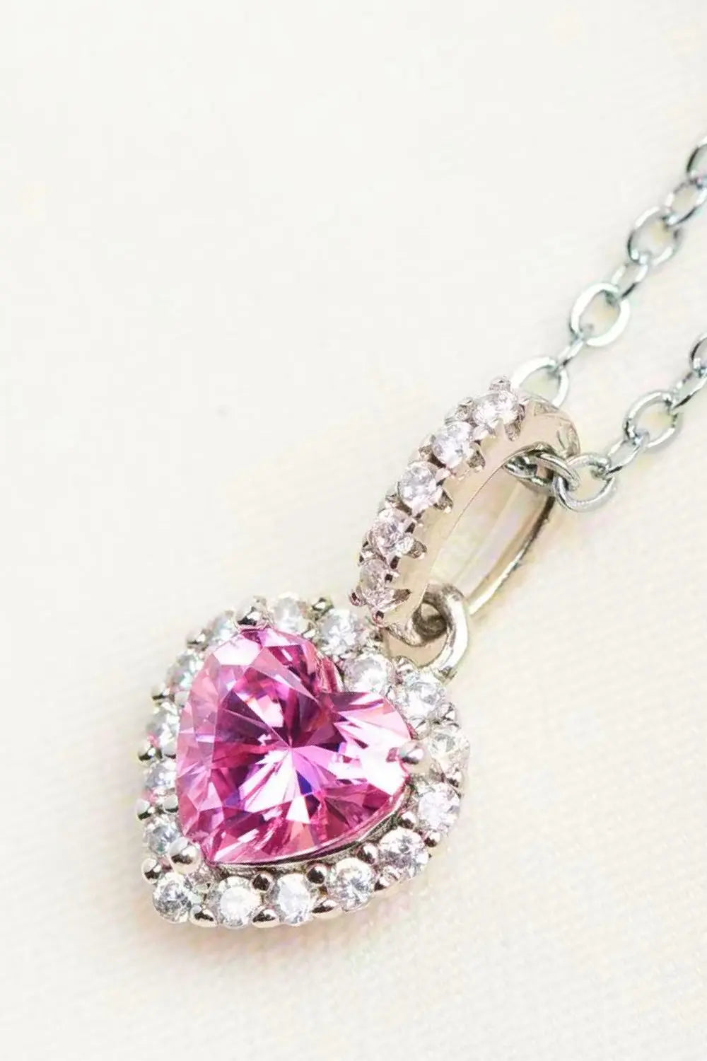 1 Carat Moissanite Heart Pendant Necklace - SmileBen