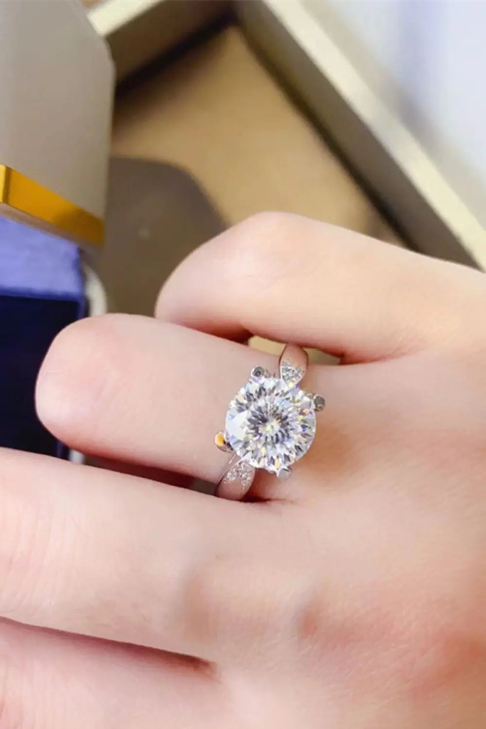 2 Carat Moissanite 925 Sterling Silver Ring - SmileBen
