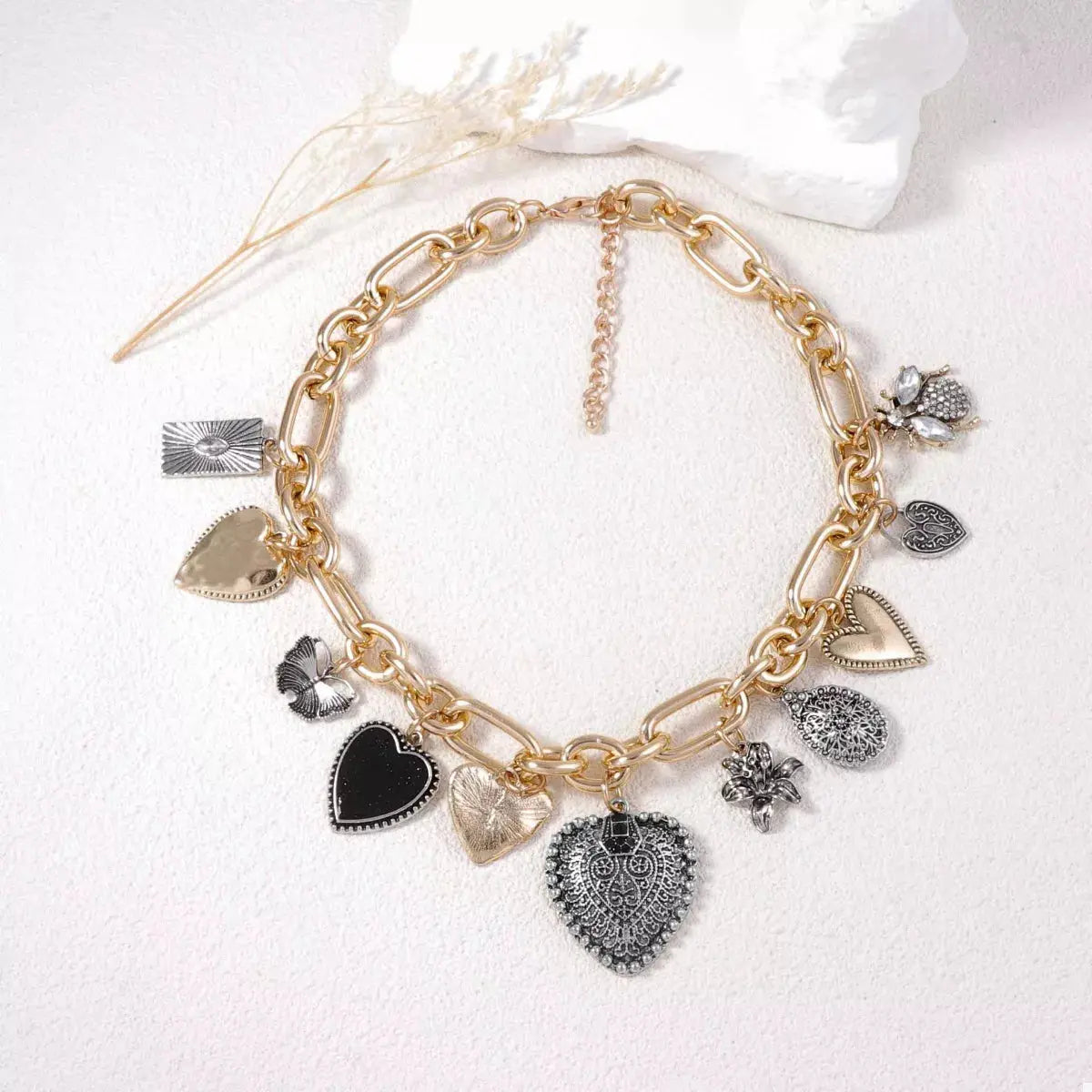 18K Gold-Plated Alloy Heart Charm Chain Statement Necklace - SmileBen