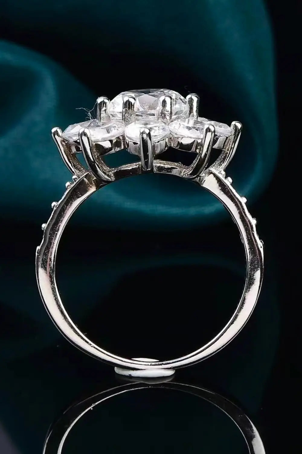 1 Carat Moissanite Flower Ring - SmileBen