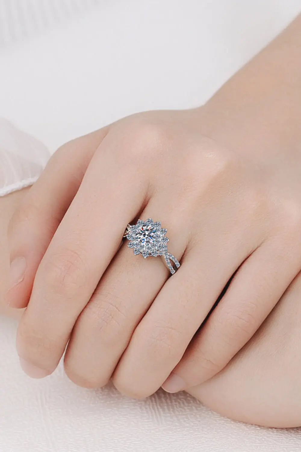 Moissanite Flower-Shape Split Shank Ring - SmileBen