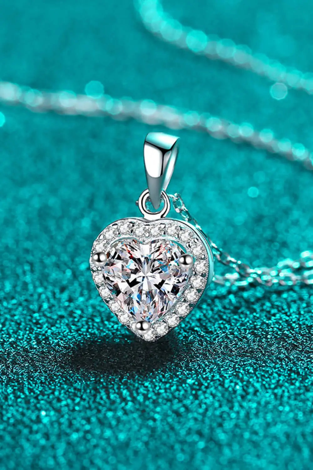1 Carat Moissanite Heart Pendant Chain Necklace - SmileBen