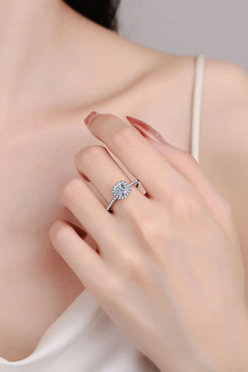 1 Carat Moissanite 925 Sterling Silver Halo Ring - SmileBen