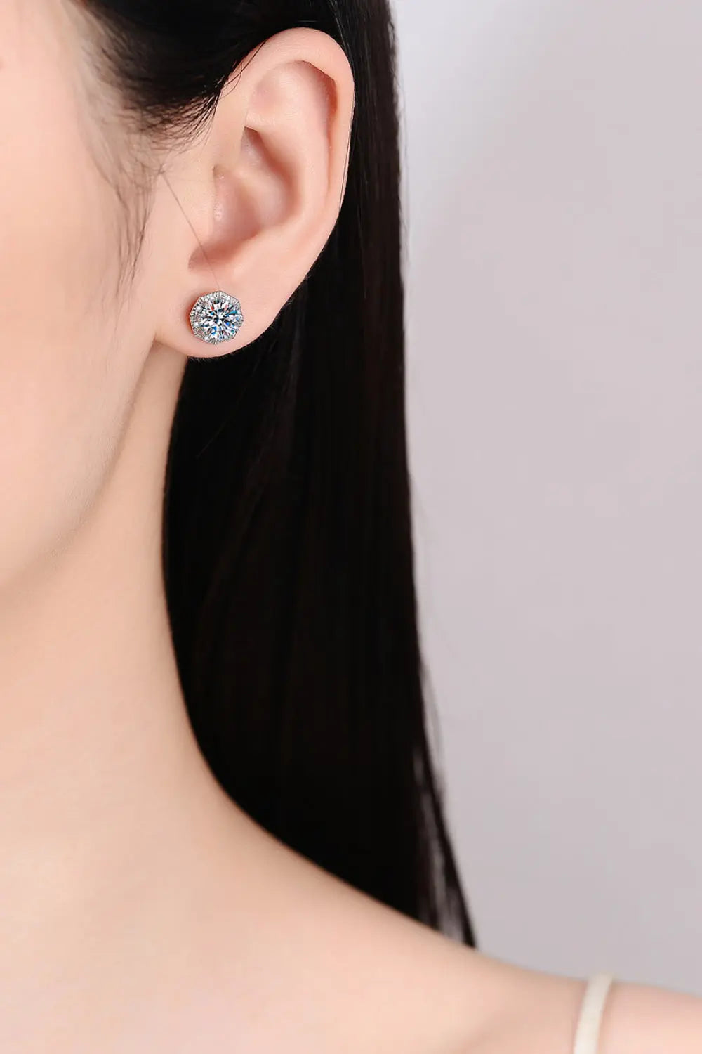 2 Carat Moissanite 925 Sterling Silver Stud Earrings - SmileBen