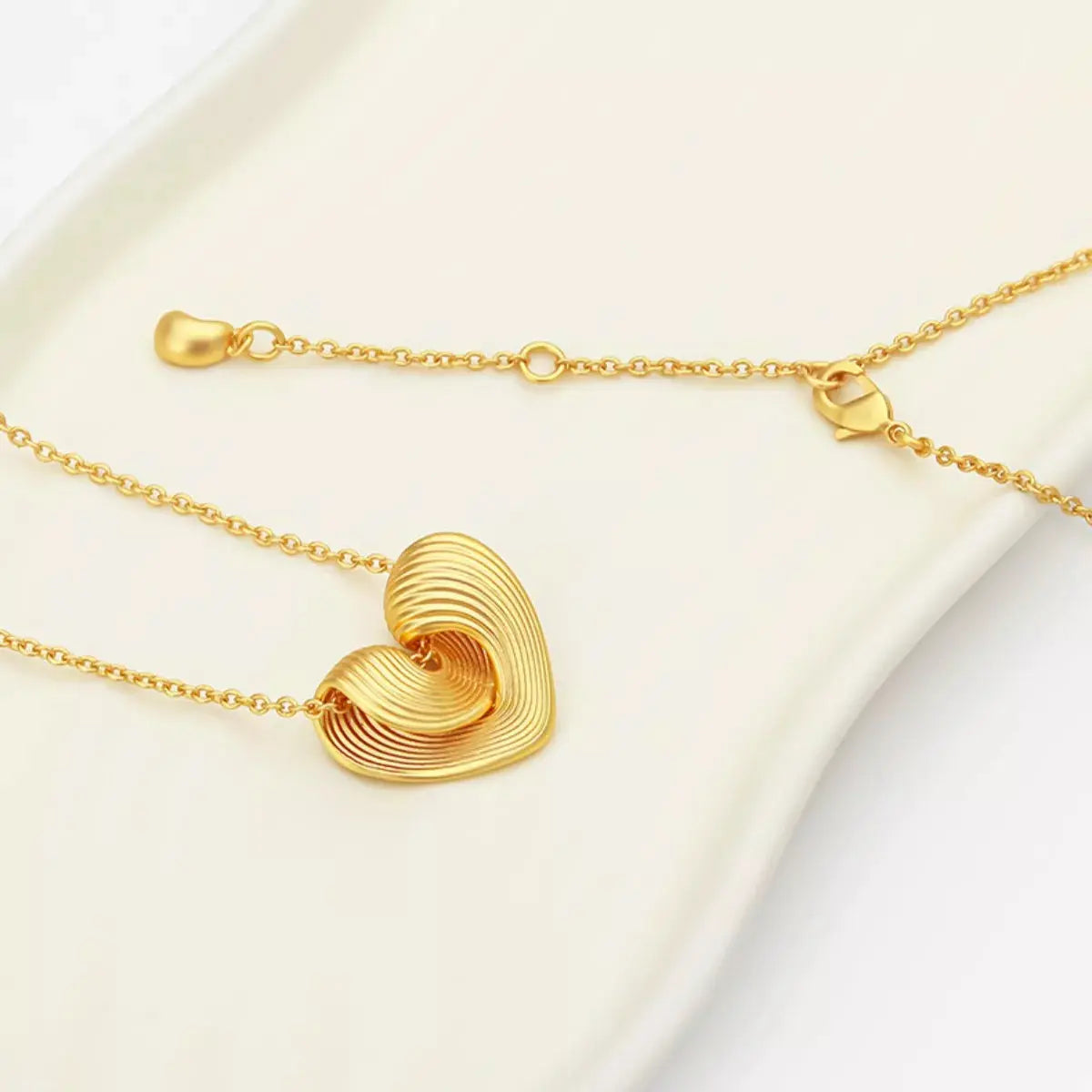 18K Gold-Plated Heart Pendant Necklace - SmileBen