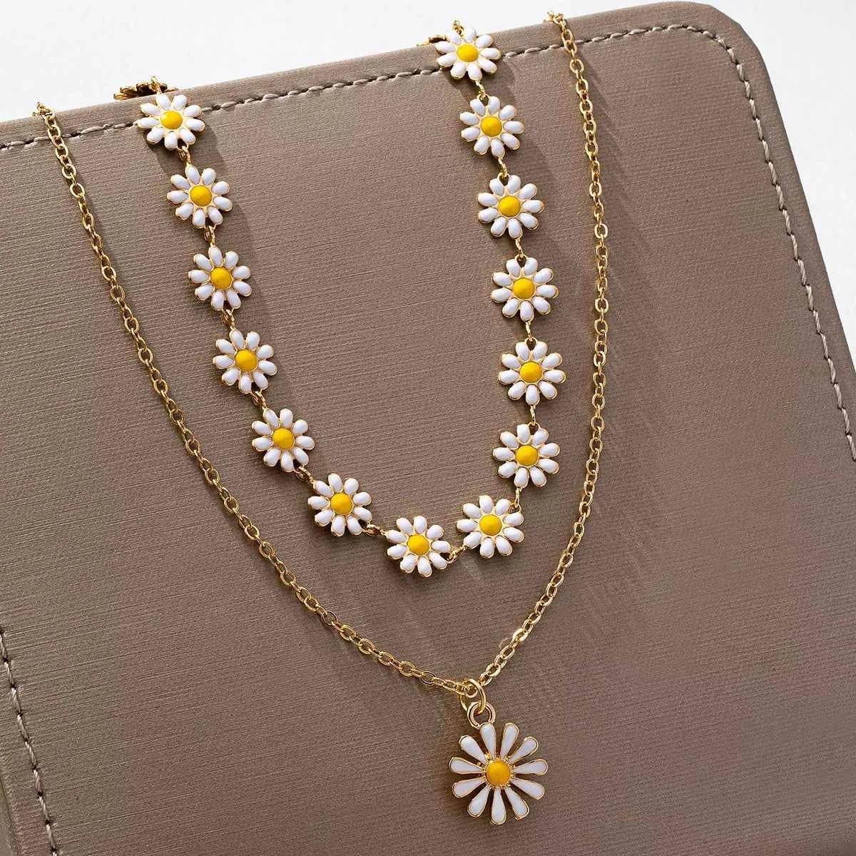 2 Piece 18K Gold-Plated Daisy Necklace - SmileBen