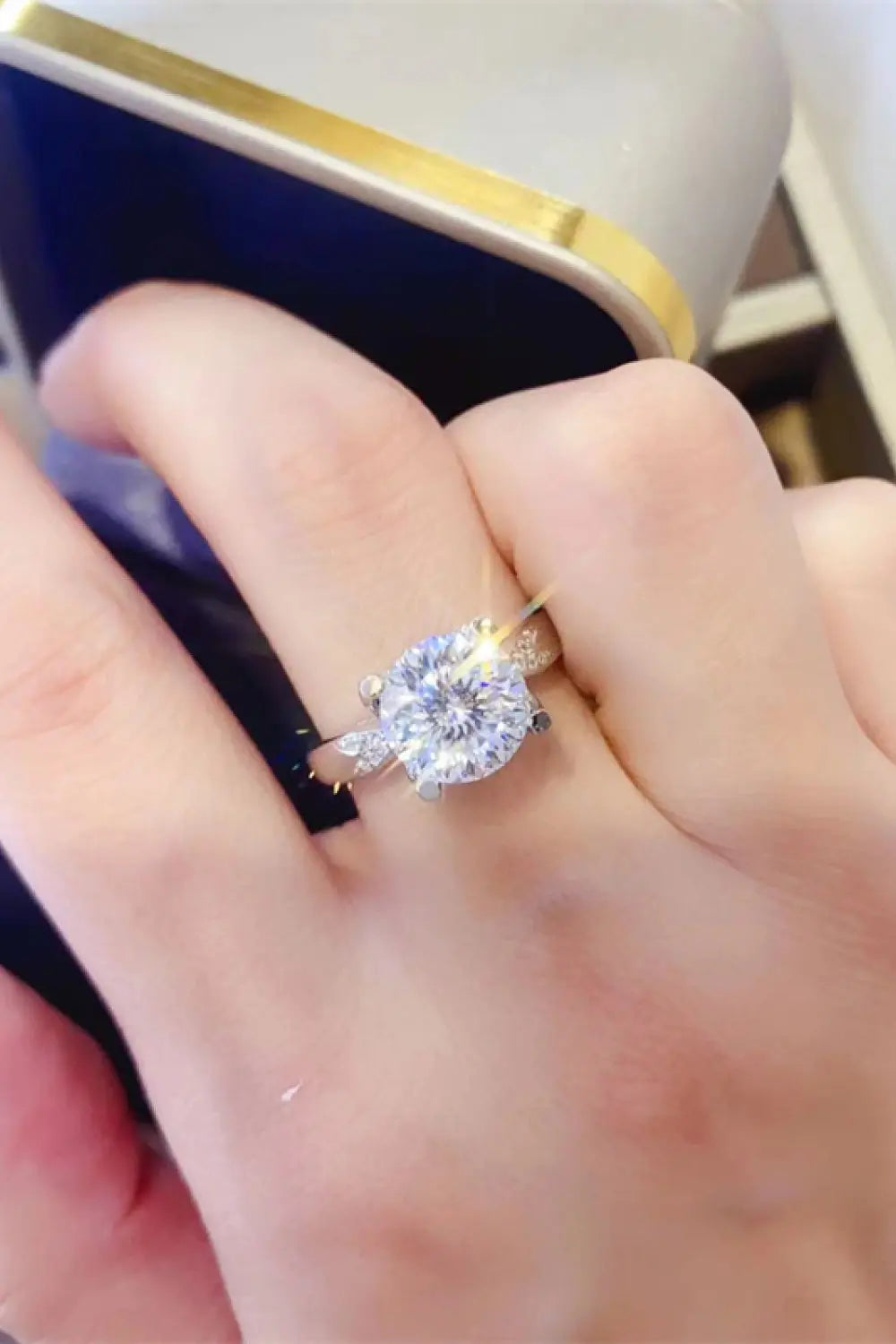 2 Carat Moissanite 925 Sterling Silver Ring - SmileBen